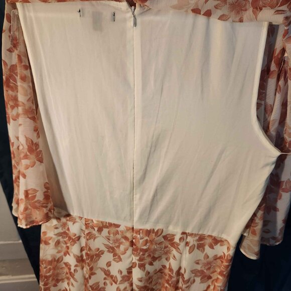 Floral Georgette Cape Gown - Picture 3 of 5